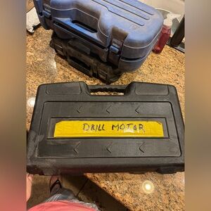 Craftsman 19.2V Cordless Drill/Driver Kit.